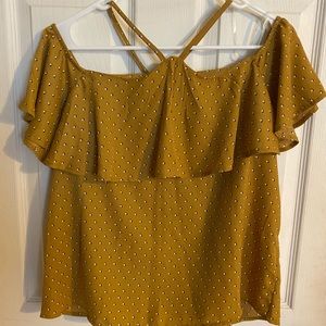 Cold shoulder top